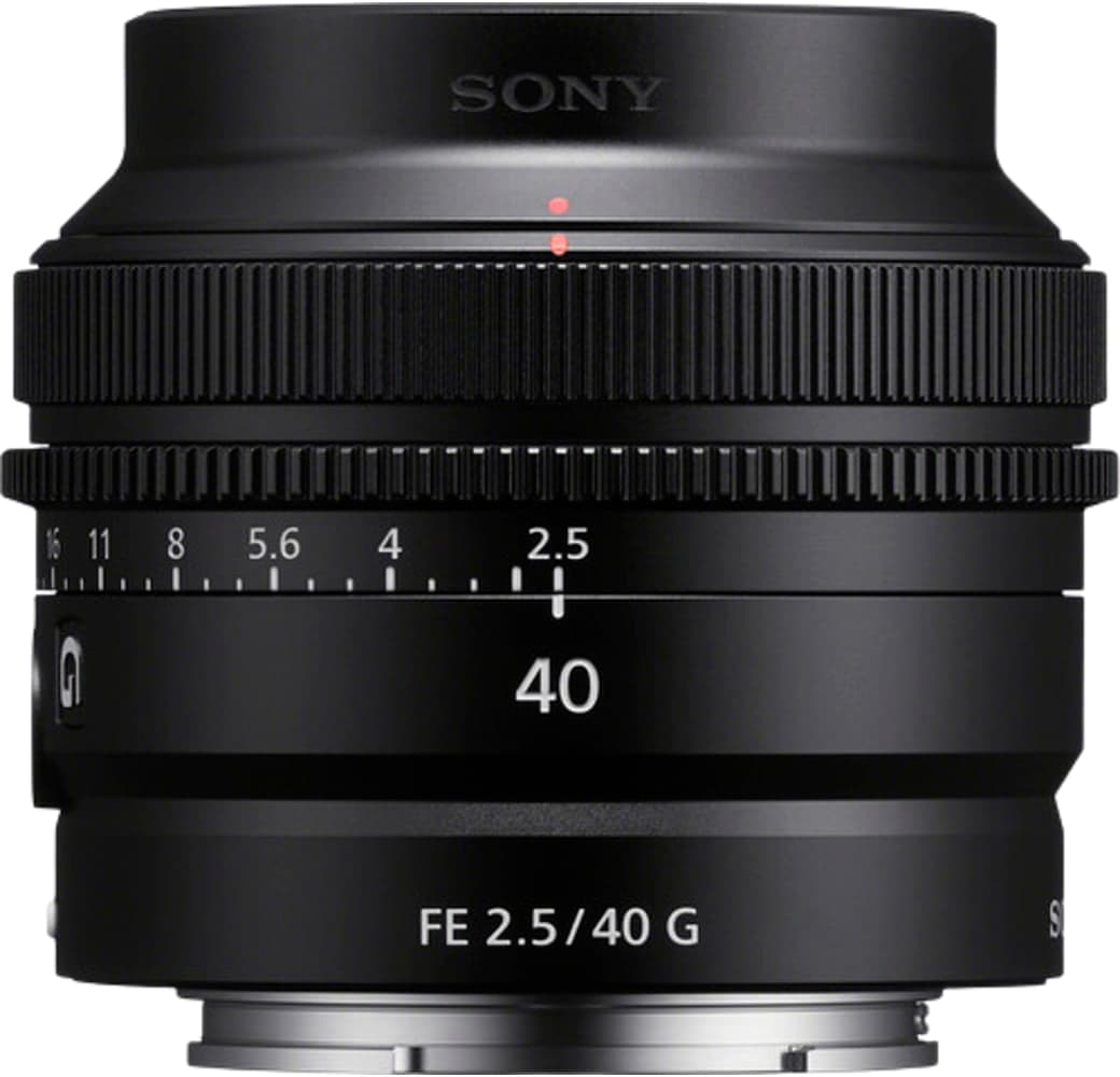 Black Sony FE 40mm F/2.5 G.3