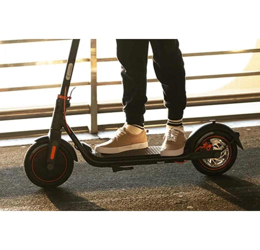 Black Segway Ninebot F40D E-Scooter.4