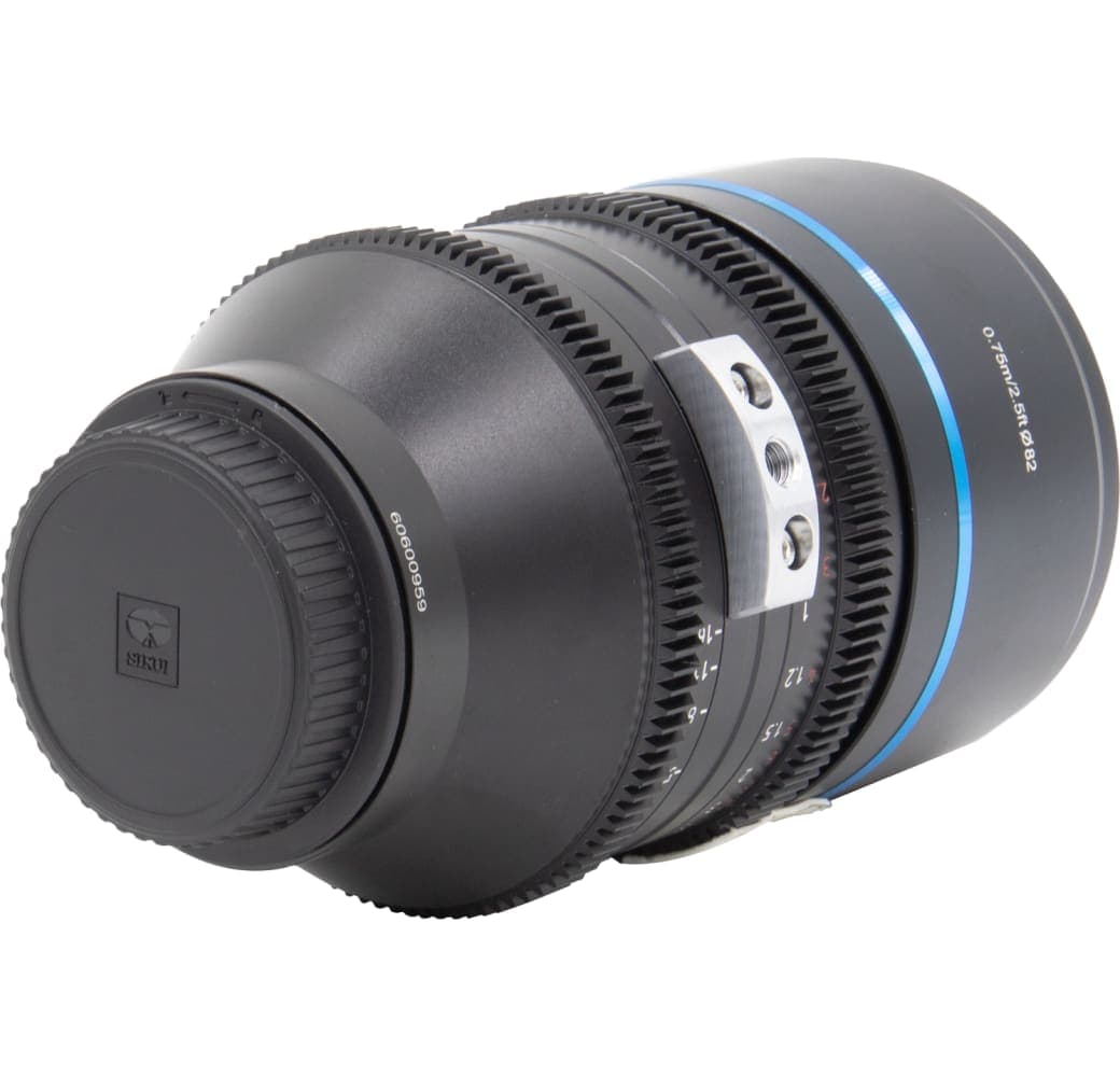 Black Sirui 50mm T2.9 1.6X Anamorphic lens Canon RF-mount.2