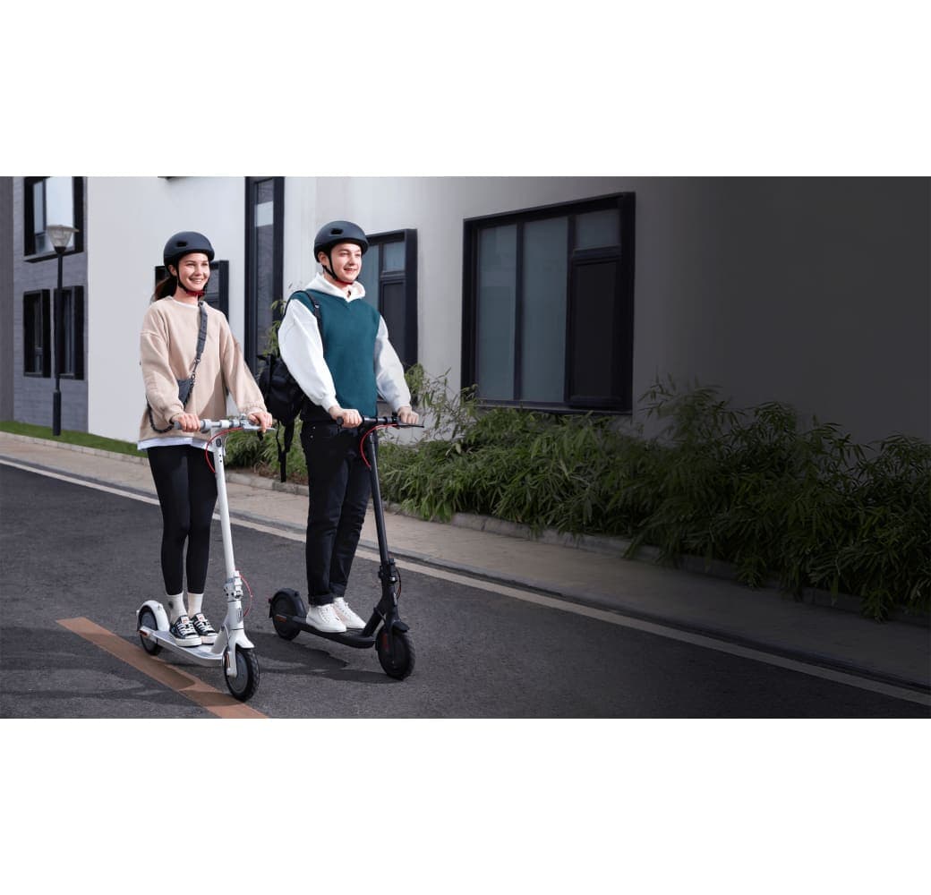 Black Xiaomi 3 Lite E-Scooter.3