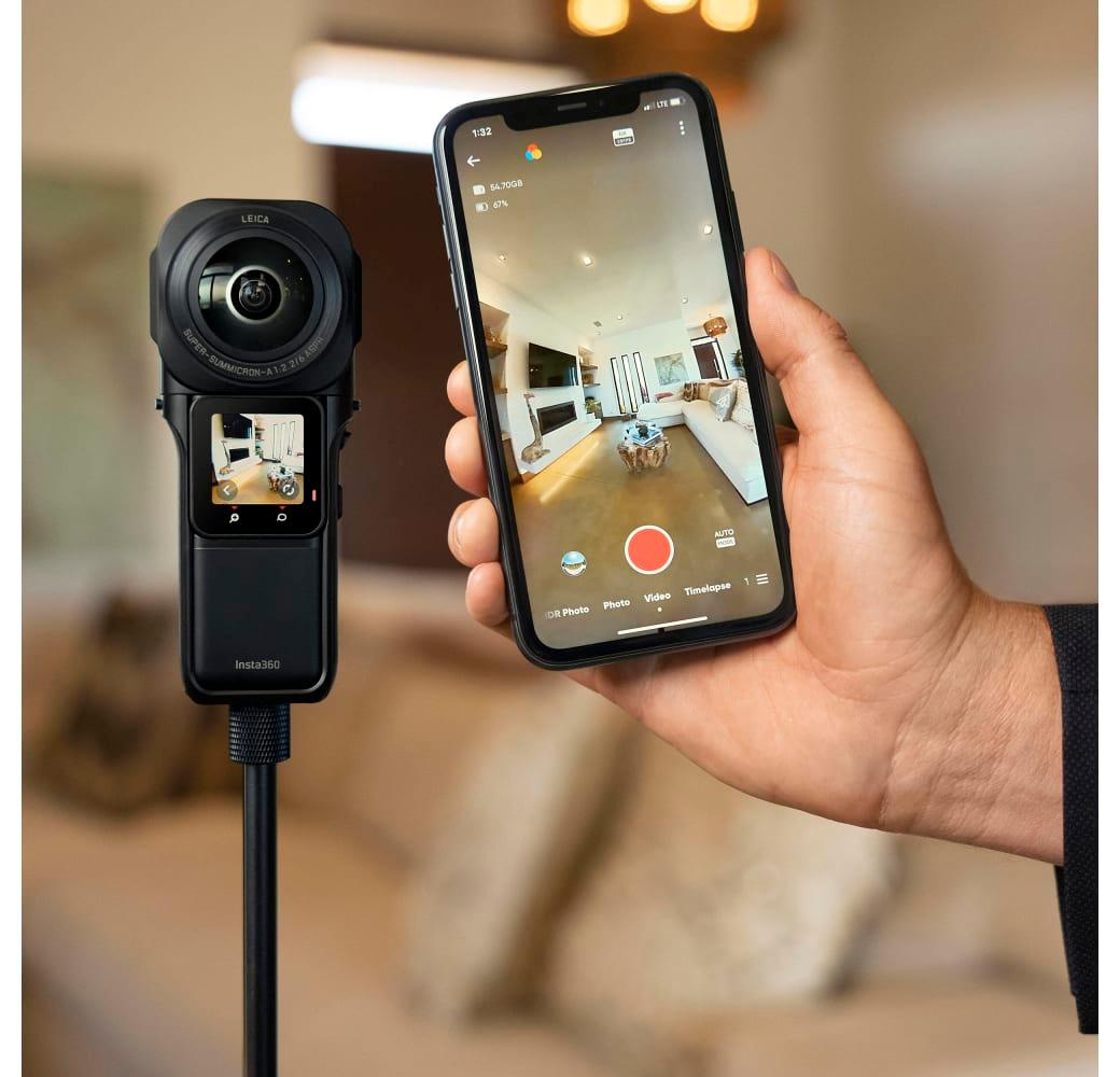 Black Insta360 ONE RS 1-inch 360 Edition.5