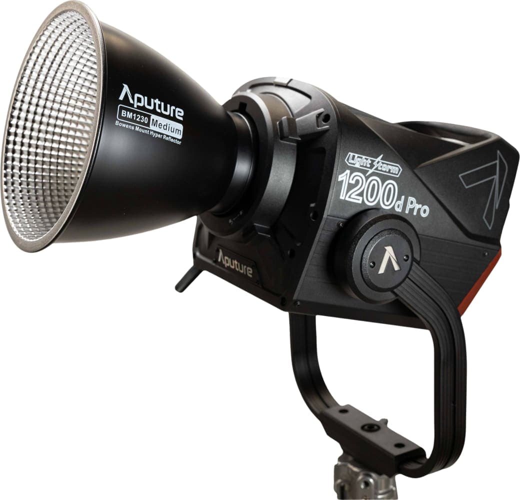 Black Aputure Light Storm 1200d PRO (V-Mount).1