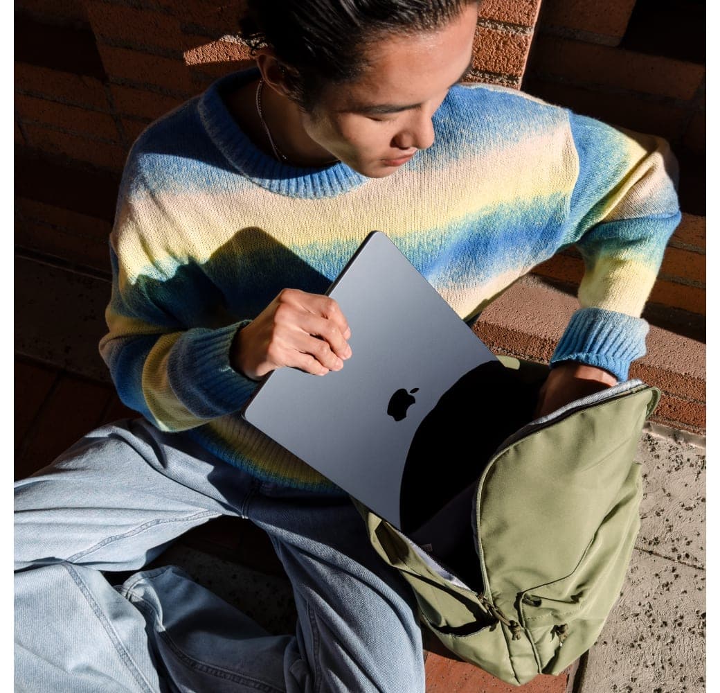 Sternenlicht MacBook Air 15" - Apple M3 - 8GB Memory 256GB SSD - Integrated 10-core GPU.6