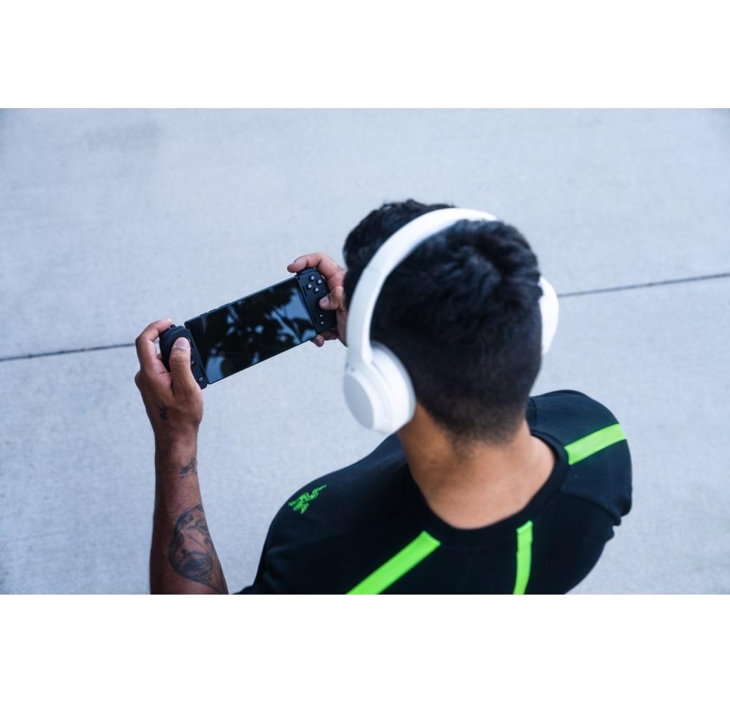 Schwarz Razer Edge Gaming Tablet + Kishi V2 Pro Controller.9