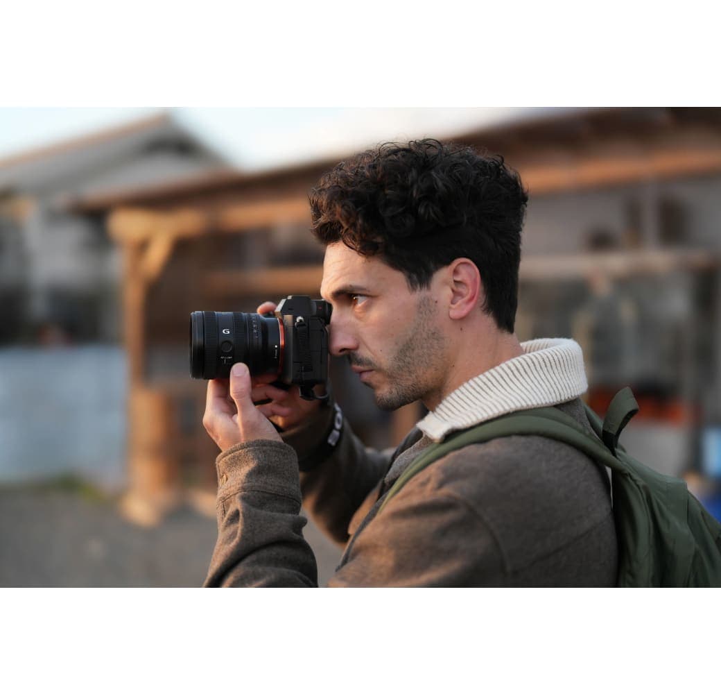 Black Sony 24-50mm F2.8 G.7