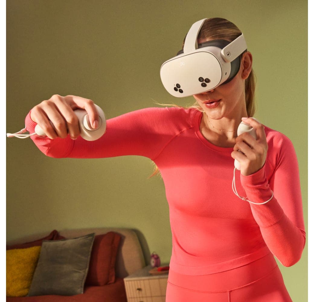 White Meta Quest 3S 256 GB VR Headset.8