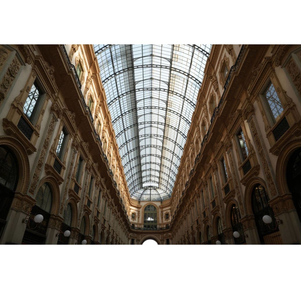 Black Sony FE 16–35 mm F2.8 GM II.8