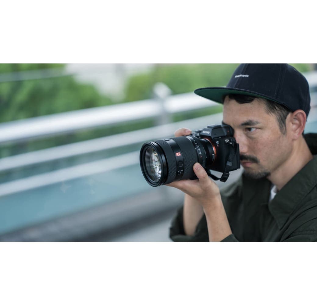 Schwarz Sony FE 28-70mm f/2 GM.6